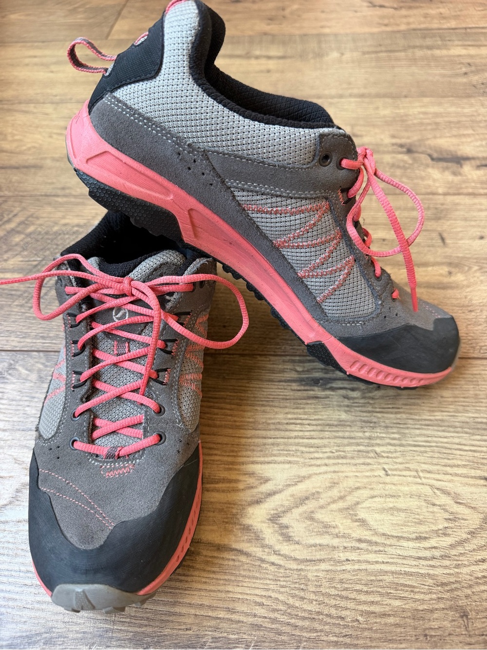 Scarpa Rapid WMN Approach Shoes Women’s Size US 8.5 / EU 40.5 Gray pink hiking